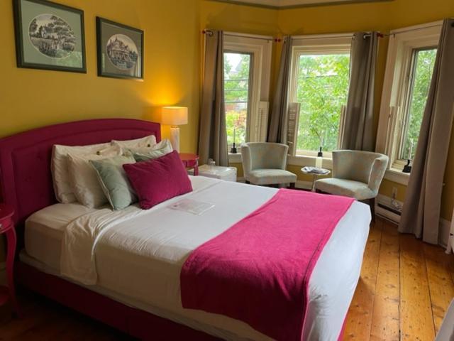 Hotel La Belle Victorienne Magog Zewnętrze zdjęcie
