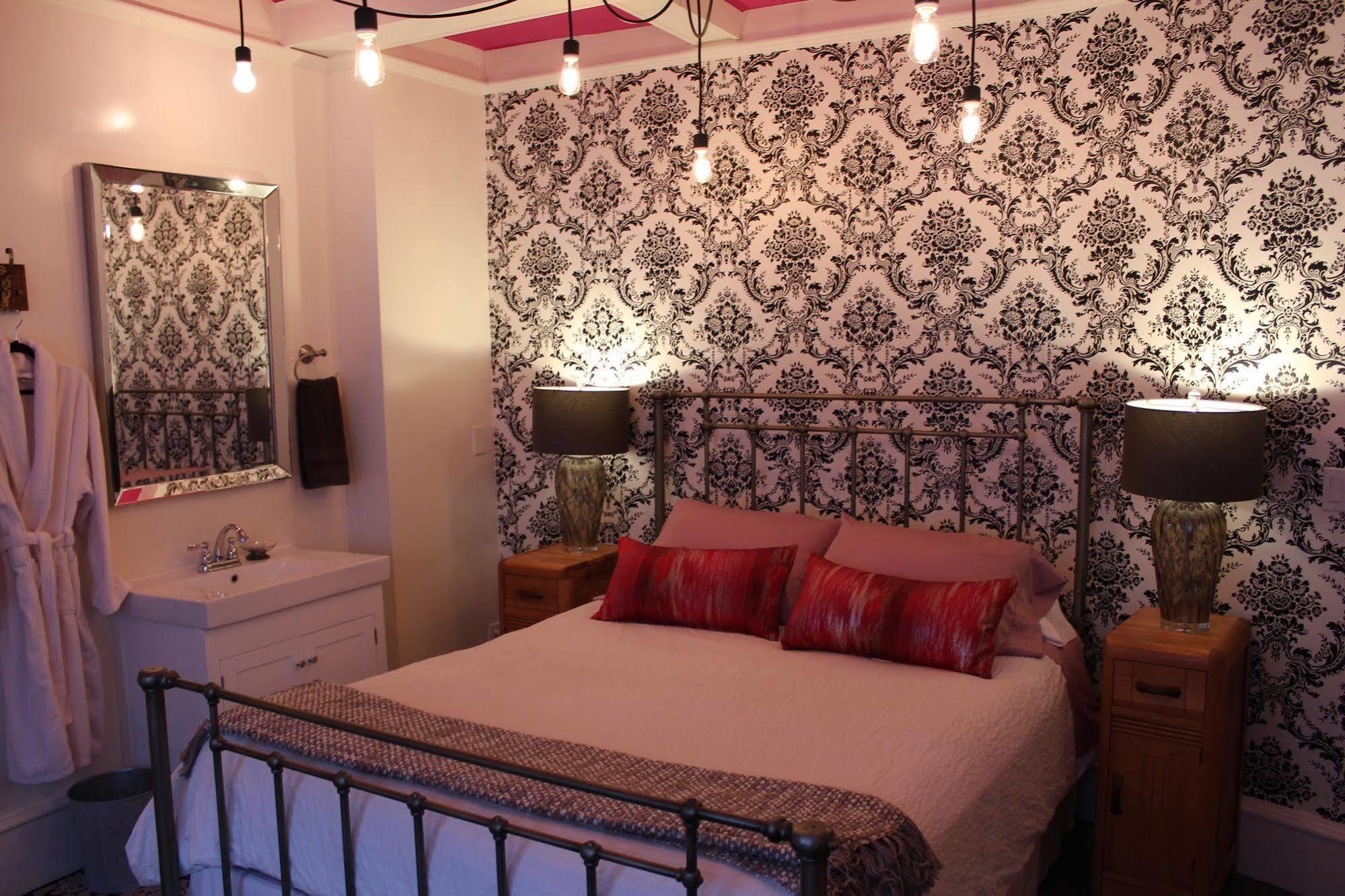 Hotel La Belle Victorienne Magog Zewnętrze zdjęcie